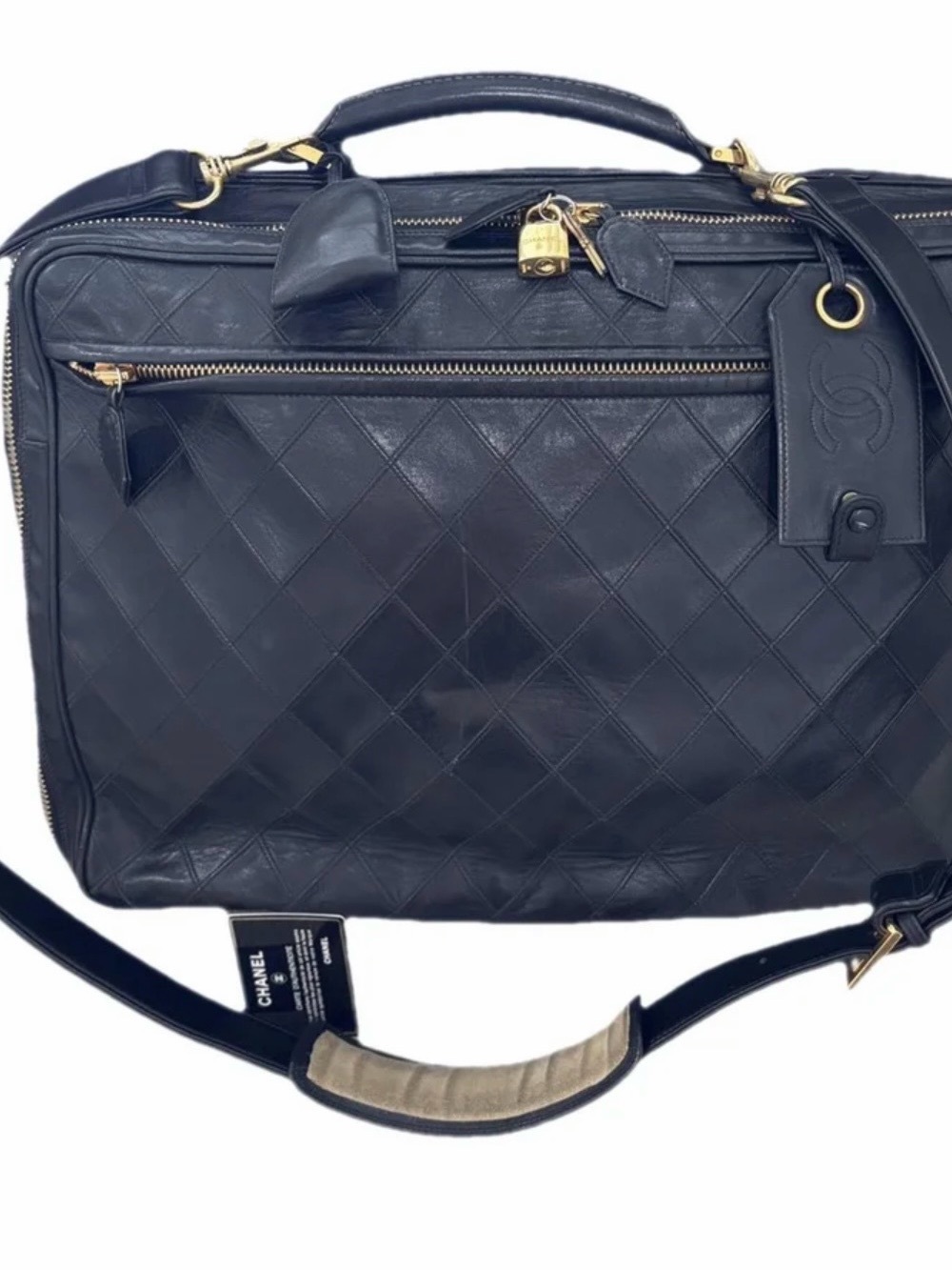 CHANEL Black Quilted Leather Shoulder Bag with Zipper - Picture 1 of 15
